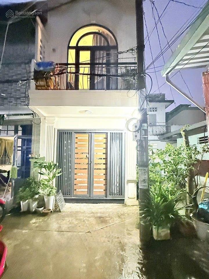 Nhà nguyễn kiệm  gần công viên gia định  sát vòng xoay phạm văn đồng