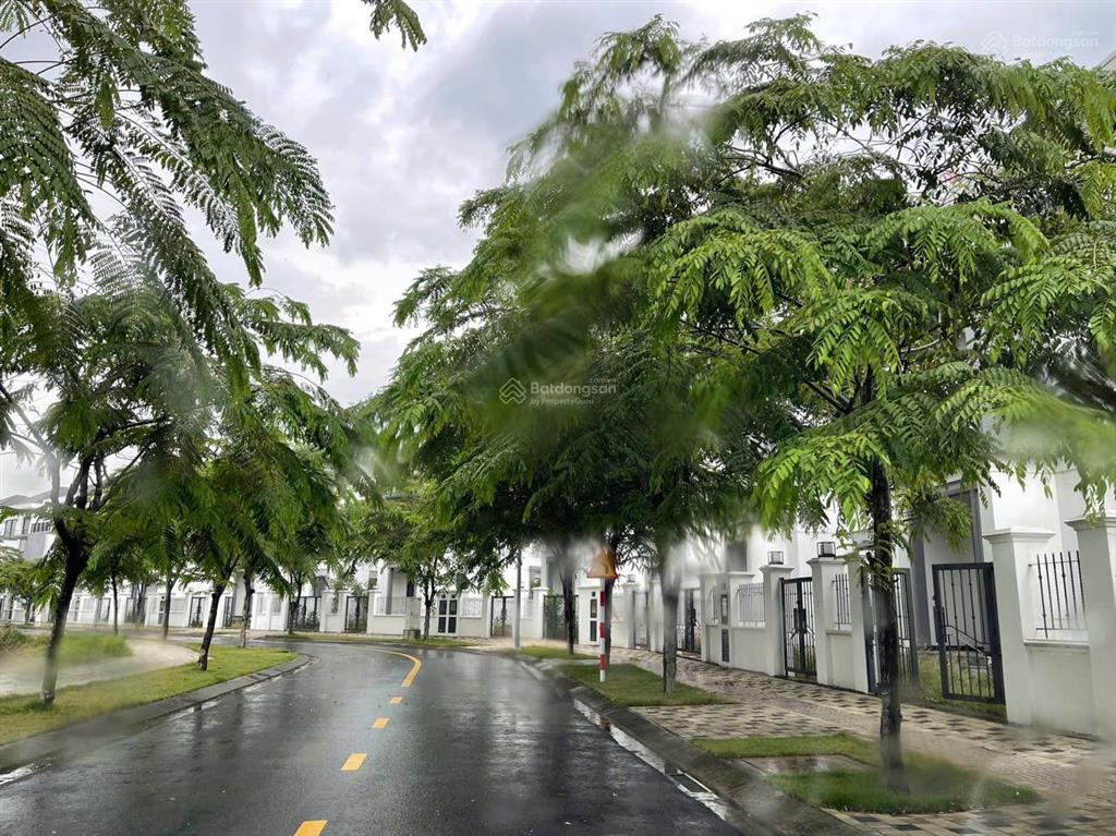 Nhà phố 5x20m giá 5,3 tỷ toàn giá, 6x20m giá 6,3 tỷ, 8x20m giá 8,1 tỷ  phi aqua 0981 331 ***