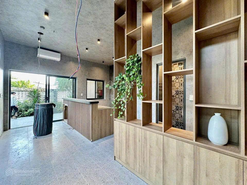 Cho thuê villa 351/3b lê văn sỹ phường 14 quận 3 (hẻm xe tải thông hoàng sa)