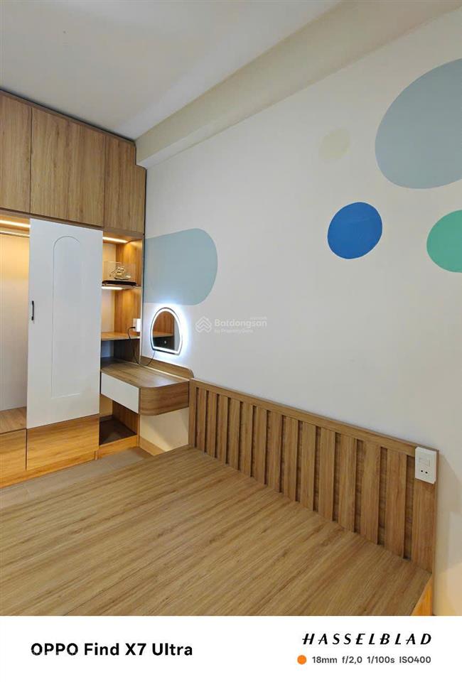 Căn hộ studio sạch sẽ, khu dân cư văn minh. nhiều cây xanh và yên tĩnh