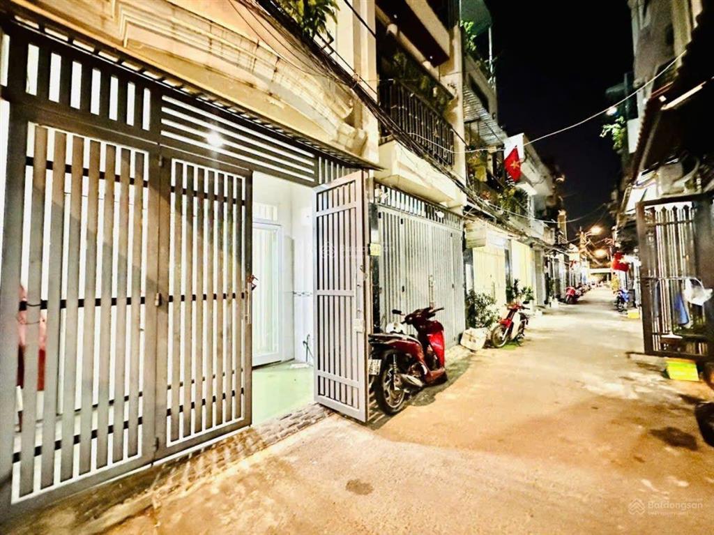 Bán nhà riêng 3tầng phạm văn chiêu gò vấp dt35m2. giá 5.5tỷ