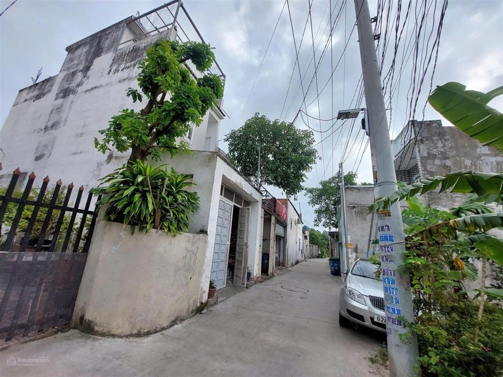 Ngang 11x38m nở hậu. nhà 3 tầng 150m2 + dãy trọ 21p tổng 451m2 đã có nguồn thu ổn định lâu dài