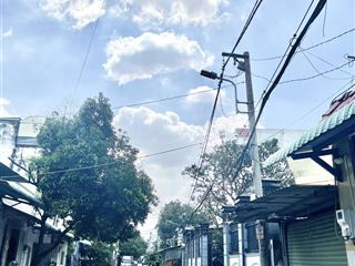 Bán nhà  cấp 4 hiệp thành 17, q12 cũ hẻm thông mặt tiền trước nhà 8m