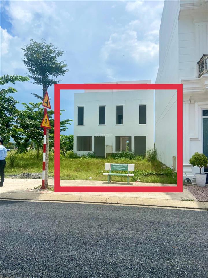 Chủ bán gấp lô đất thổ cư, mặt tiền đường 24m, kế bên khu nhà máy lego, sổ sẵn, giá 1,2 tỷ/lô