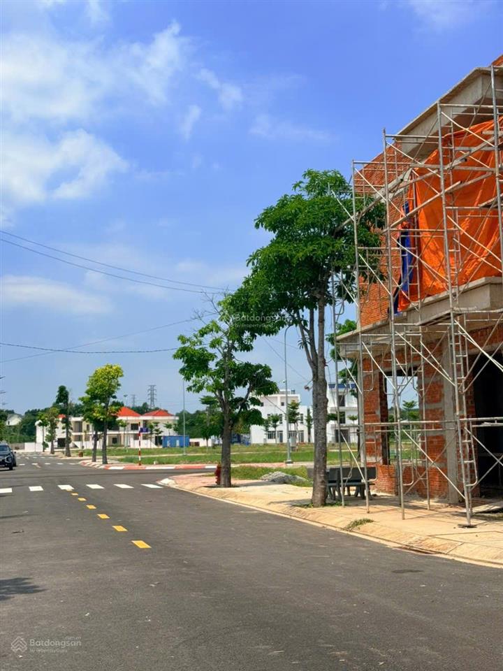 Đất nền tại kđt mới tân uyên  giá 840 triệu, ngay cụm kcn vsip với hơn 10.000 công nhân làm việc.