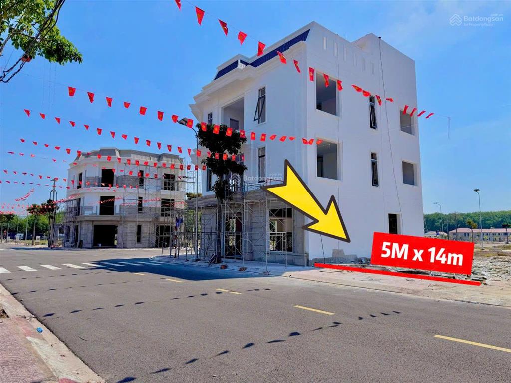 Đất nền tại kđt mới tân uyên  giá 840 triệu, ngay cụm kcn vsip với hơn 10.000 công nhân làm việc.