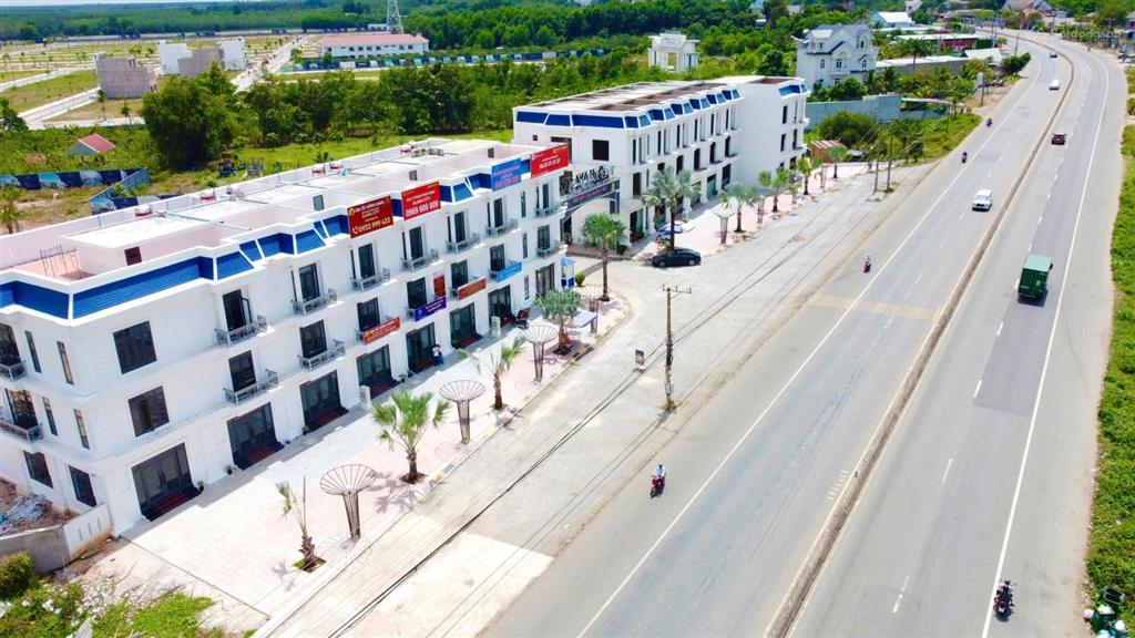 Bán nhanh lô 75m2 mặt tiền 20m kđt bắc sài gòn, ngay nút giao cao tốc, sổ sẵn. trả 439tr sở hữu