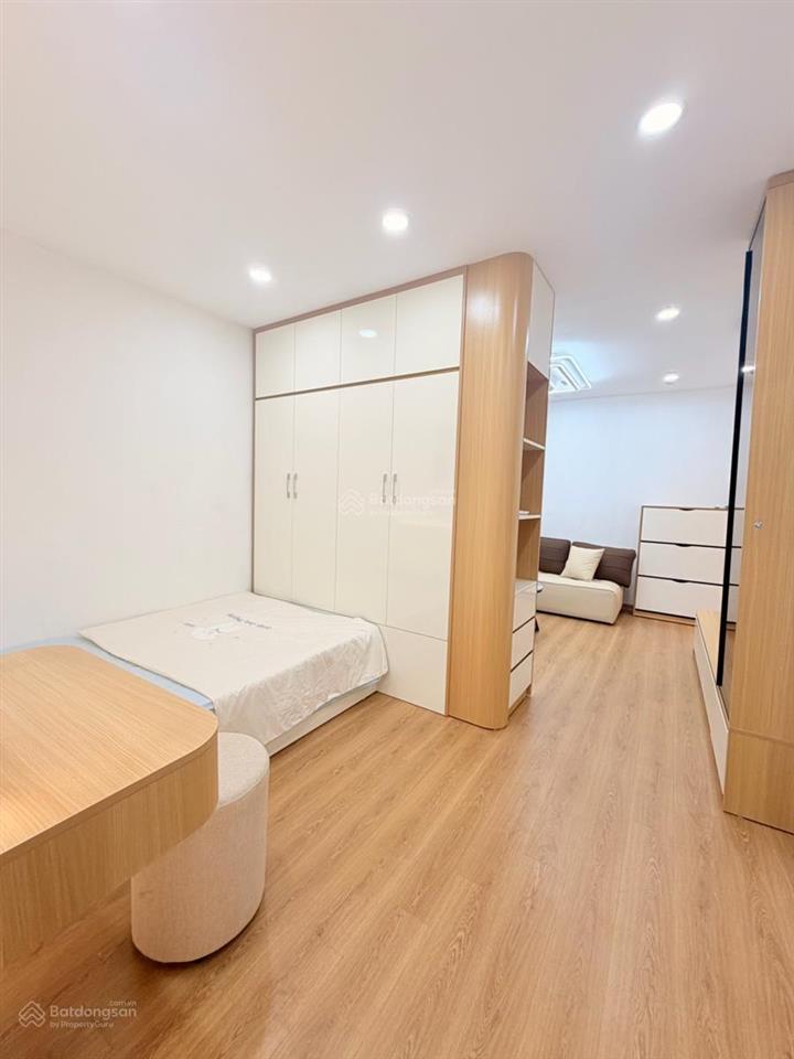 Hiếm! tập thể mặt phố thành công 68m2 chỉ nhỉnh 4 tỷ  sẵn 2n  mới đẹp ở luôn!