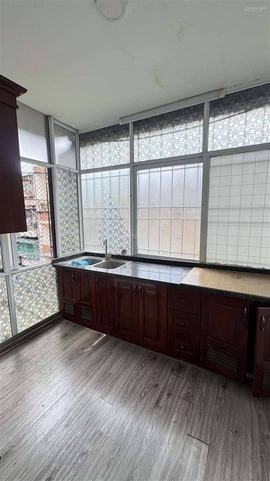 Giá đầu tư! tập thể kim mã thượng  45m2  2n 1k 1wc  gần ô tô  có sân chơi, để xe  nhỉnh 3.x tỷ