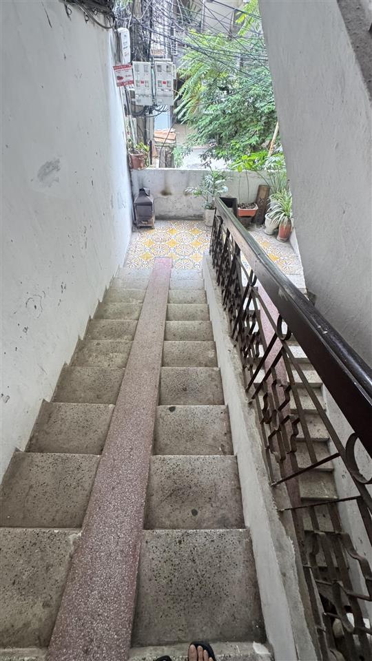 Giá đầu tư! tập thể kim mã thượng  45m2  2n 1k 1wc  gần ô tô  có sân chơi, để xe  nhỉnh 3.x tỷ