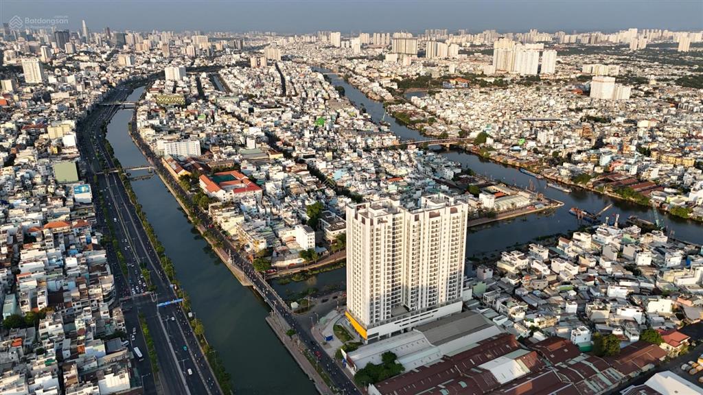 Bán cc 2pn, 2wc, 68m2 tại aurora residences, 3,5 tỷ, view đẹp