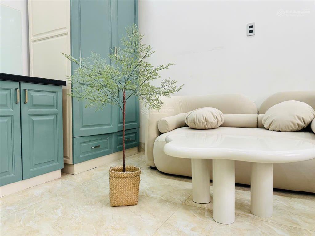 Căn hộ cho thuê ful nt mới tại thích quảng đức, phú nhuận có ban công, thang máy gần quận 1, quận 3