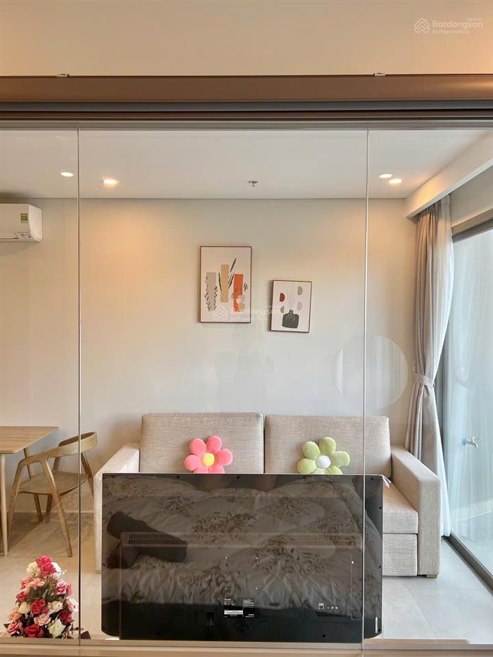 Căn hộ 1 phòng ngủ full nt cửa sổ lớn  máy giặt riêng võ oanh gần ngã tư hàng xanh, tiện đi q1, q2