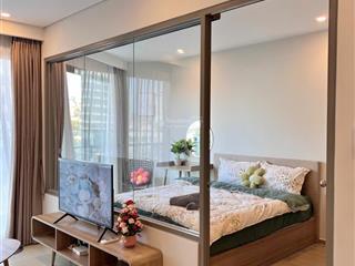 Căn hộ 1 phòng ngủ full nt cửa sổ lớn  máy giặt riêng võ oanh gần ngã tư hàng xanh, tiện đi q1, q2