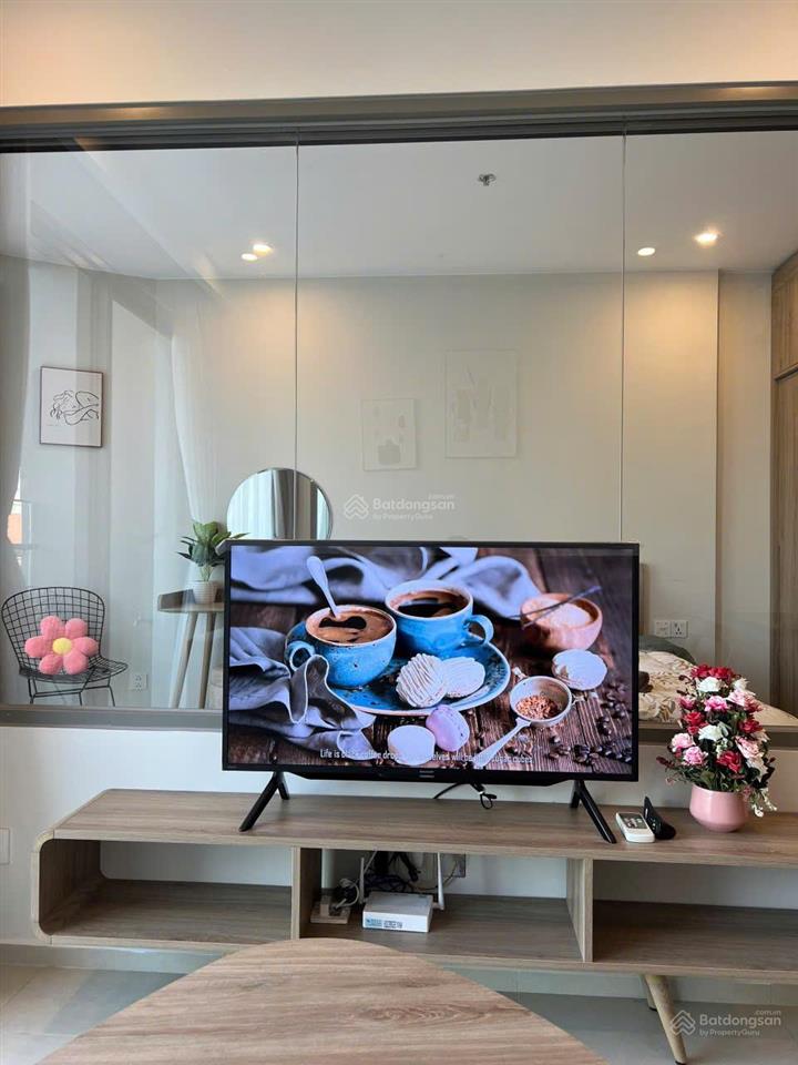 Căn hộ 1 phòng ngủ full nt cửa sổ lớn  máy giặt riêng võ oanh gần ngã tư hàng xanh, tiện đi q1, q2