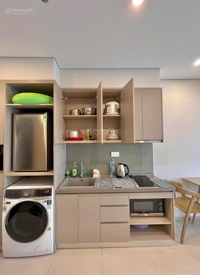 Căn hộ 1 phòng ngủ full nt cửa sổ lớn  máy giặt riêng võ oanh gần ngã tư hàng xanh, tiện đi q1, q2