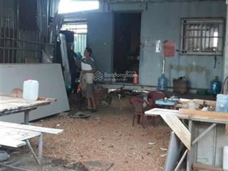 Bán đất tặng nhà  202 m2 ( đang cho thuê 9tr)  gần chợ gấu, nhà thờ tân đông, hóc môn