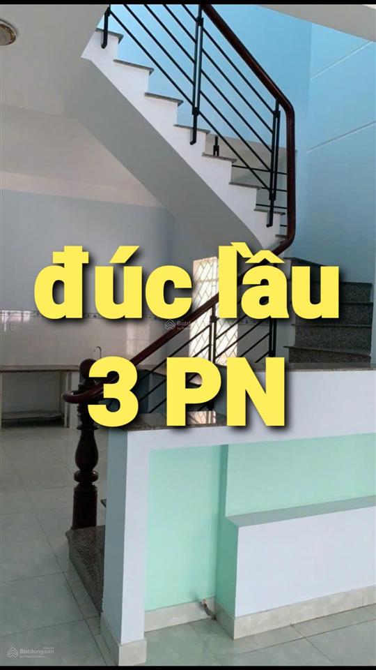 172m2  nhà lầu có khu vườn sau + sân trước đổ ô tô  thới tam thôn sát chợ gà, giáp q12