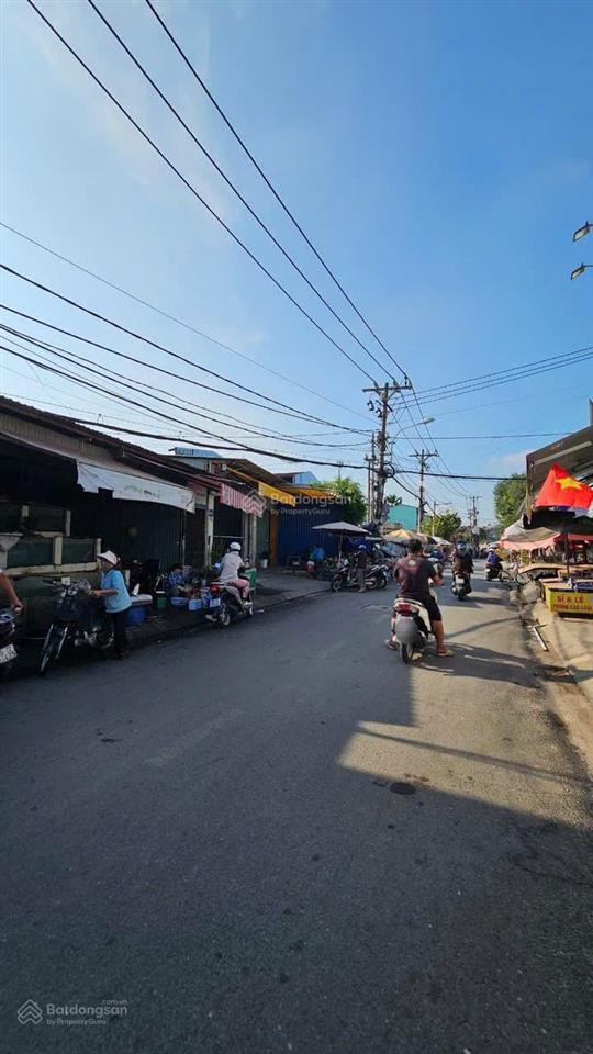 Mặt tiền chợ chữ s  3 lầu ( sân thượng)  vị trí vip của xuân thới đông, hóc môn