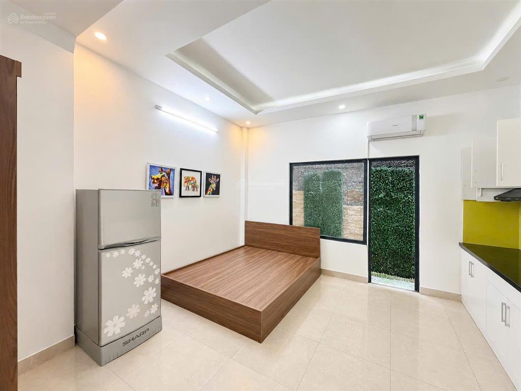 Chính chủ cho thuê phòng ngõ 67 nguyễn văn cừ, long biên. vệ sinh khép kín, không chung chủ.