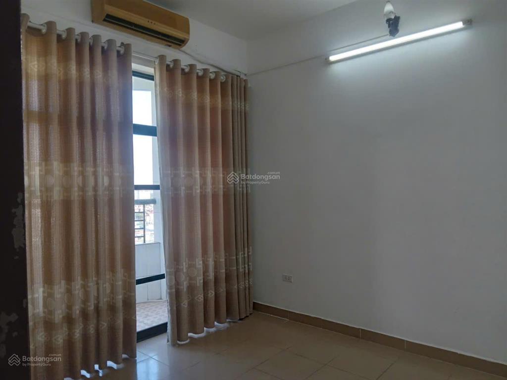 Cho hộ gđ thuê lâu dài chcc 90m2, 3pn, 2wc, nhà đầu hồi, bc hướng đn (hoàng mai, hn). chính chủ