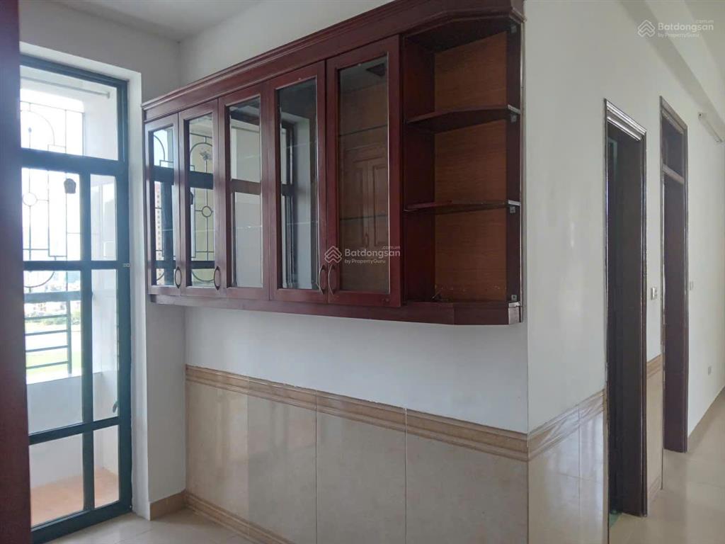 Cho hộ gđ thuê lâu dài chcc 90m2, 3pn, 2wc, nhà đầu hồi, bc hướng đn (hoàng mai, hn). chính chủ