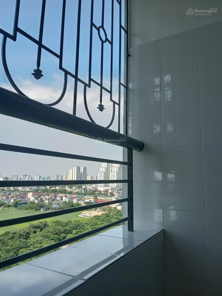 Cho hộ gđ thuê lâu dài chcc 90m2, 3pn, 2wc, nhà đầu hồi, bc hướng đn (hoàng mai, hn). chính chủ