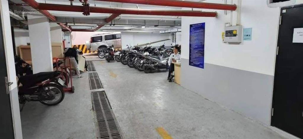 Bán toà building mặt phố phạm văn đồng, 210m2, lô góc, 6 tầng thang máy, mặt tiền siêu rộng, 70 tỷ