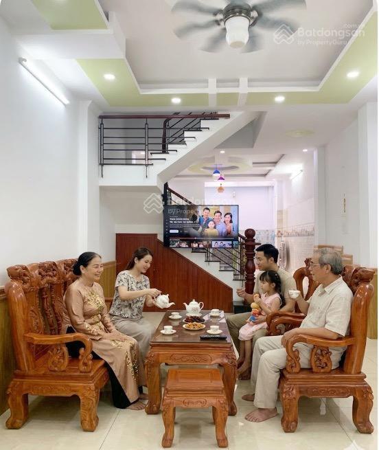 Nhà khu phân lô đường tân sơn gò vấp giáp chợ phạm văn bạch  80m2  4 pn  4 tầng  chỉ 8,6 tỉ