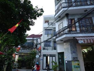 Chính chủ bán nhà 2 tầng thông phạm văn bạch, quang trung 90m2 chỉ hơn 6 tỷ. quá rẻ