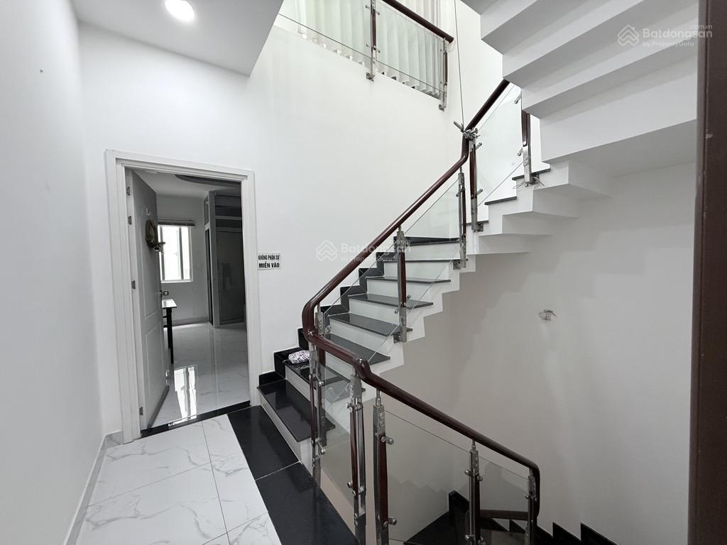 Bán nhà phạm văn chiêu 82m2  hẻm xe hơi quay đầu  khu dân trí cao, an ninh tốt  4 tầng mới đẹp