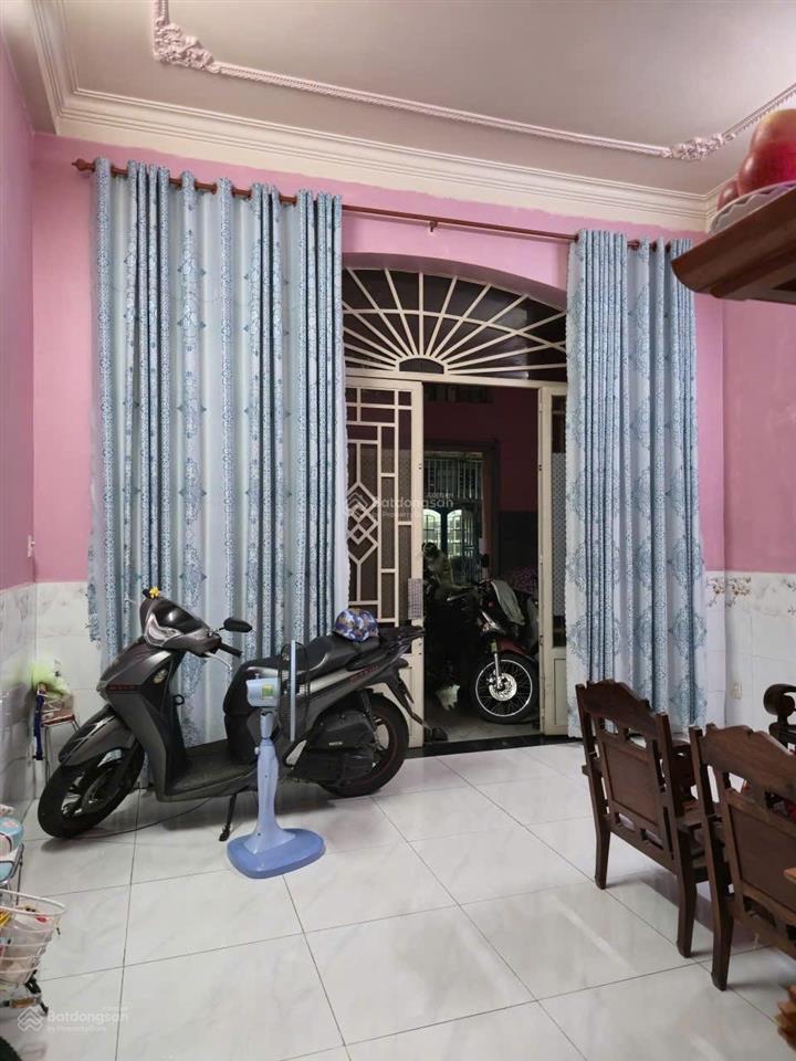 Bán nhà đường thống nhất, xe hơi ngủ nhà, 8,4 tỷ, 95 m2, 4pn, 2 tầng, pháp lý đầy đủ