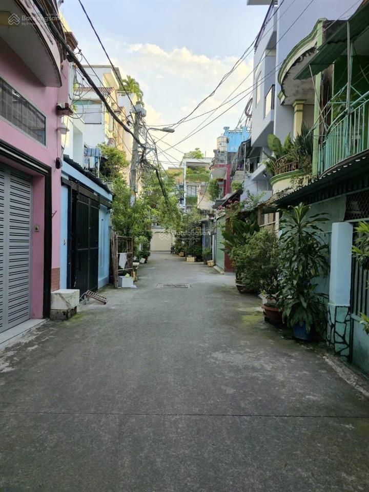 Bán nhà đường thống nhất, xe hơi ngủ nhà, 8,4 tỷ, 95 m2, 4pn, 2 tầng, pháp lý đầy đủ