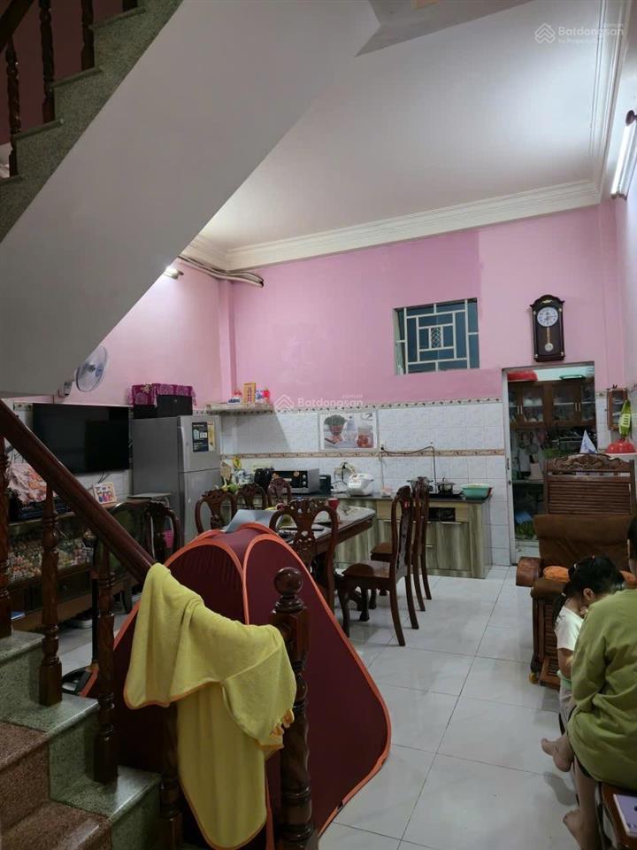 Bán nhà đường thống nhất, xe hơi ngủ nhà, 8,4 tỷ, 95 m2, 4pn, 2 tầng, pháp lý đầy đủ