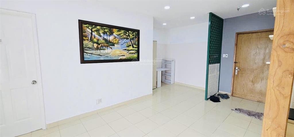 Chủ kẹt cần bán căn hộ 8x giá tốt, shr