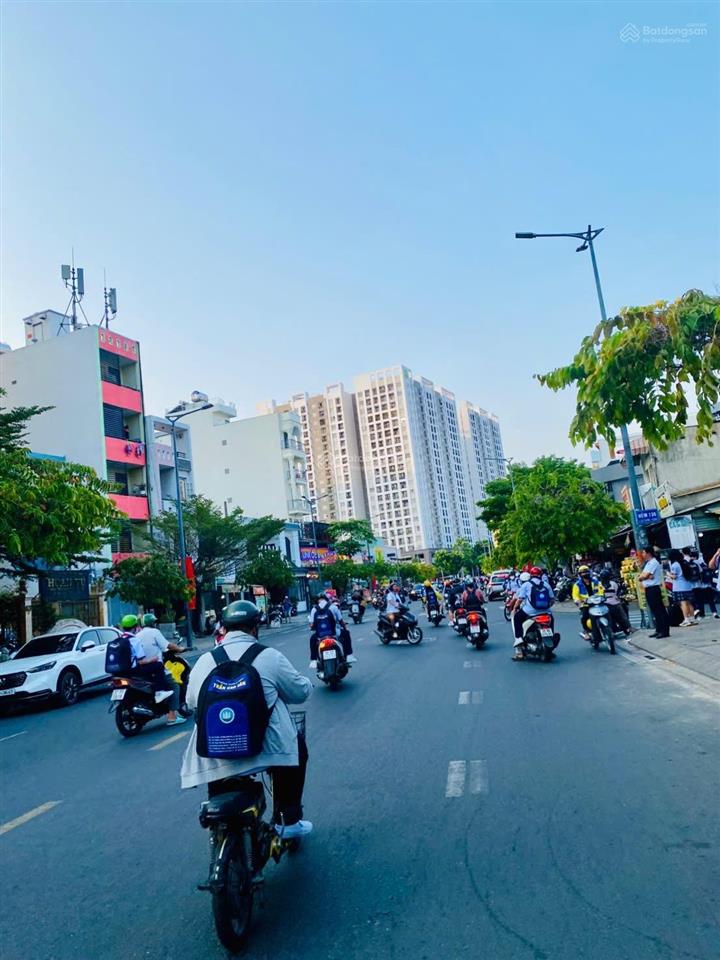 Chủ kẹt cần bán căn hộ 8x giá tốt, shr