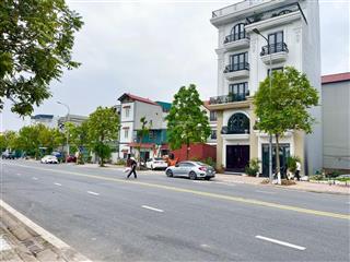 View hồ 31 ha, đất phố thạch bàn, cổ linh, vỉa hè, ô tô tránh, dt 100 m, mt 5.5 m, giá 24 tỷ 1
