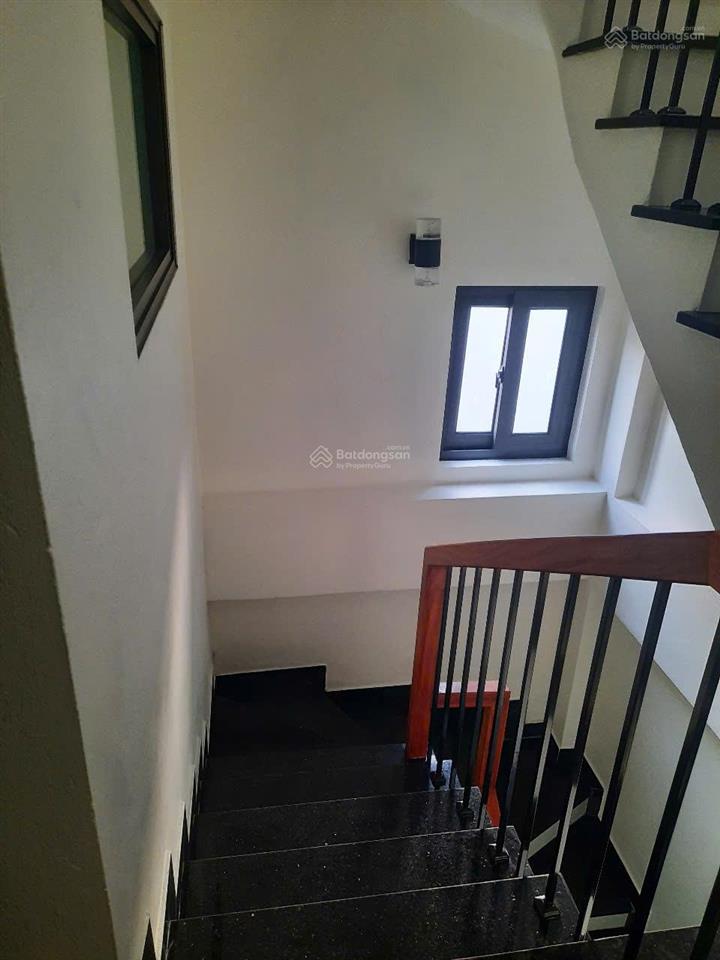 Chính chủ cho thuê nhà mới xây 43m2*5 tầng, ngõ thông, ô tô tải đi lại, đường đan khê, hoài đức