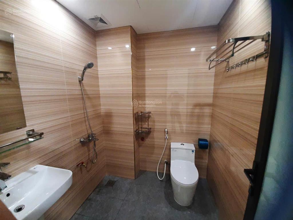 Chính chủ cho thuê nhà mới xây 43m2*5 tầng, ngõ thông, ô tô tải đi lại, đường đan khê, hoài đức