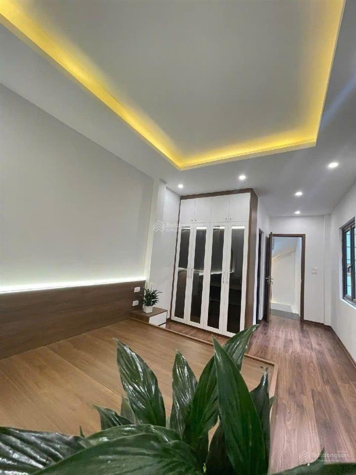 Nhà mới 6.98 tỷ, dt sổ 30m2, 5 tầng, 3 ngủ, gần ô tô, phố lụa, vạn phúc, hà đông (ko quy hoạch)