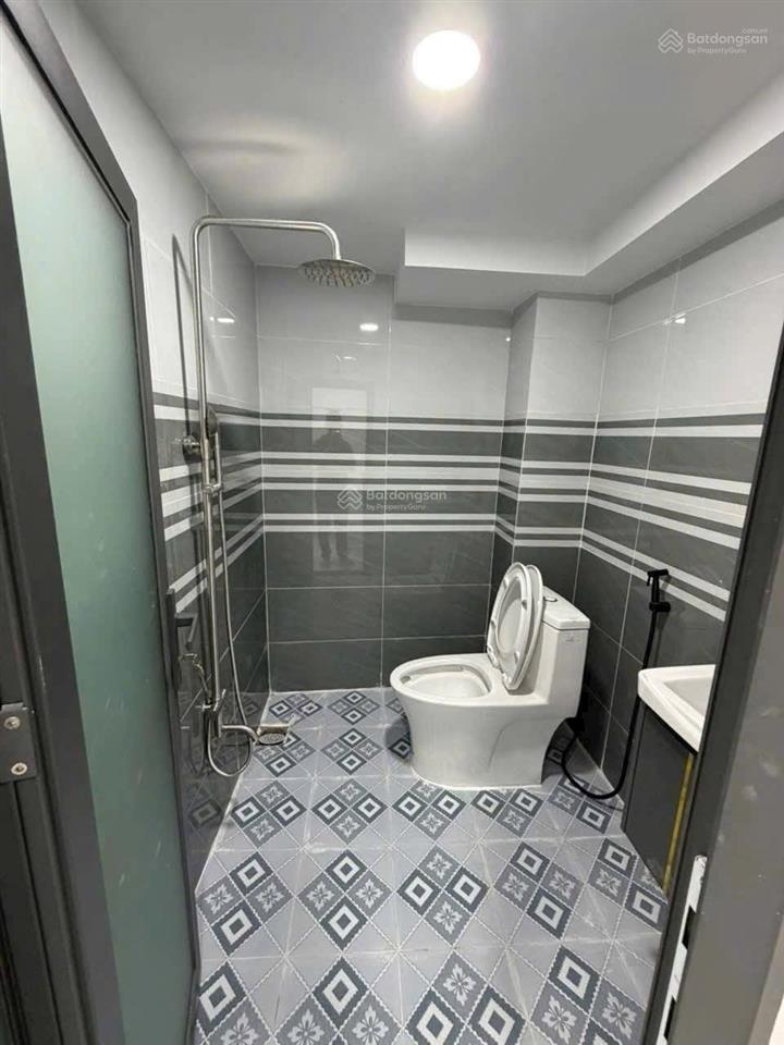 Cần bán gấp căn nhà tân quý tây bình chánh  shr  56m2