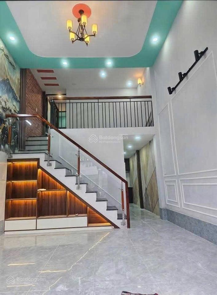 Cần bán gấp căn nhà tân quý tây bình chánh  shr  56m2