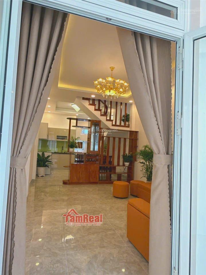 Nhà 2 mặt thoáng ngay chợ ngô quyền, đà lạt