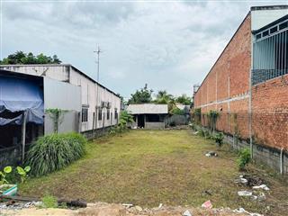 Cần bán gấp lô đất 350m2(10x35)full thổ giá cả thương lượng + ngân hàng hỗ trợ cho vay