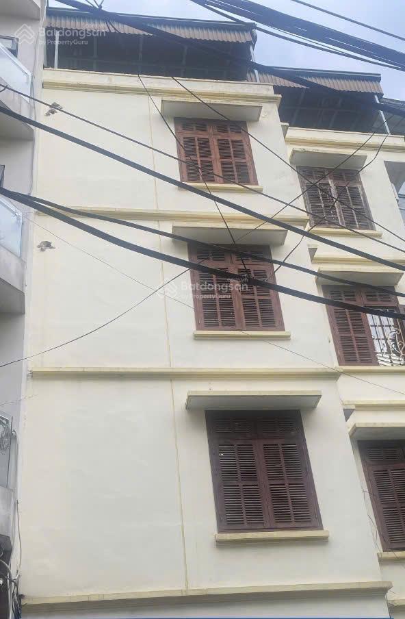Cho thuê phòng trọ diện tích 50m, tối đa 5 người. nhà riêng ngõ rộng 6m, ngay mặt phố trung tâm.
