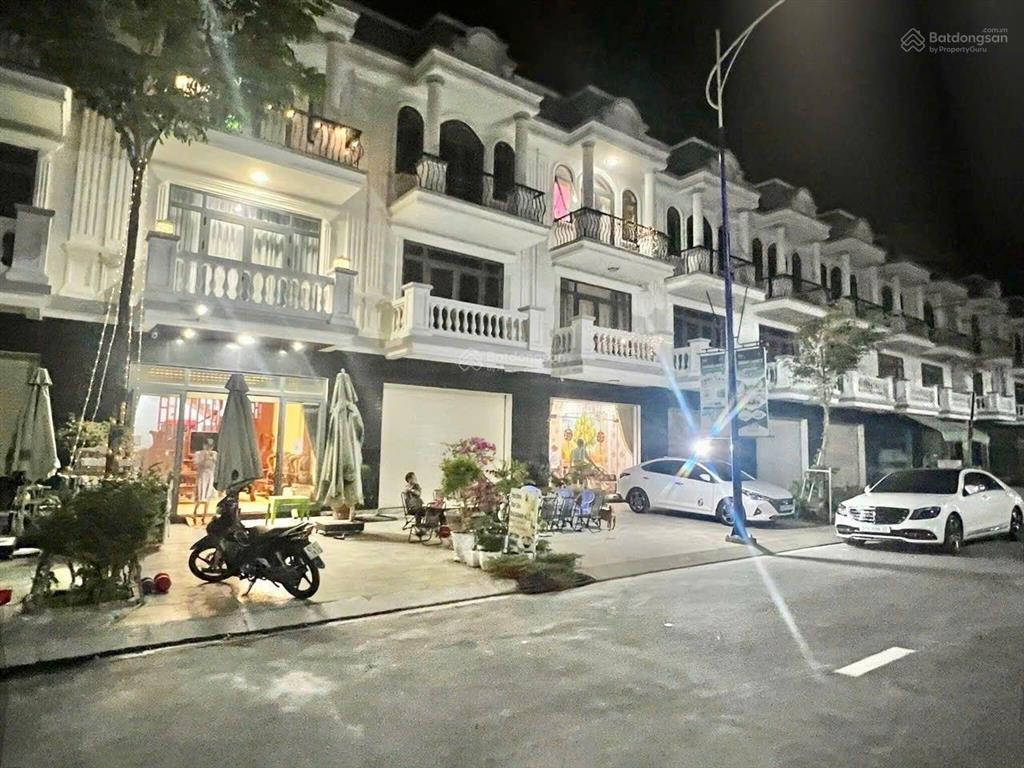 Bán shophouse 80m2 tại thăng long central city, giá cực chất 3,4 tỷ vnd