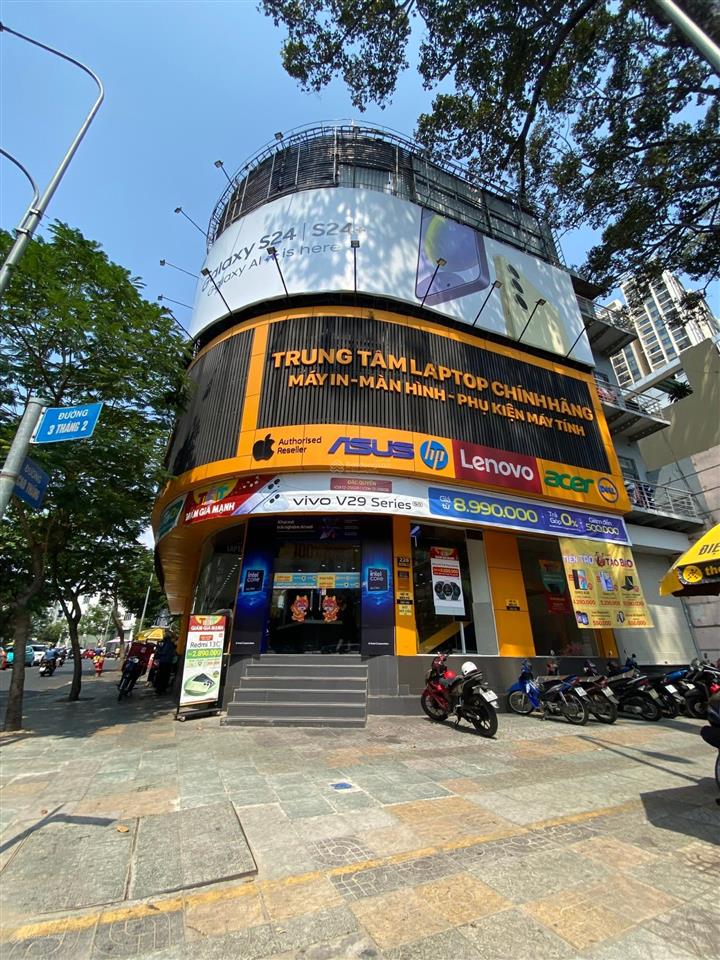 135 tỷ / mặt tiền đường 3/2  ngang 12.6m dài 27m / cn 340m²  cpxd hầm 8 tầng  hđt 180tr/th