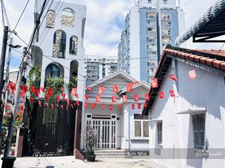 Hiếm trong khu đất khu đồng bộ an ninh cao  50m ra lê văn chí  gpxd 4 tầng dt 63m2 ngang 4.02m