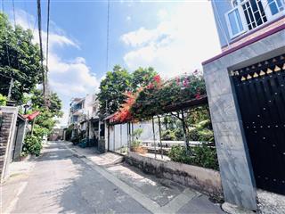 Nhà tâm huyết 3 tầng kiên cố  tặng full nội thất sát ga metro  hxh thông  khu đồng bộ an ninh