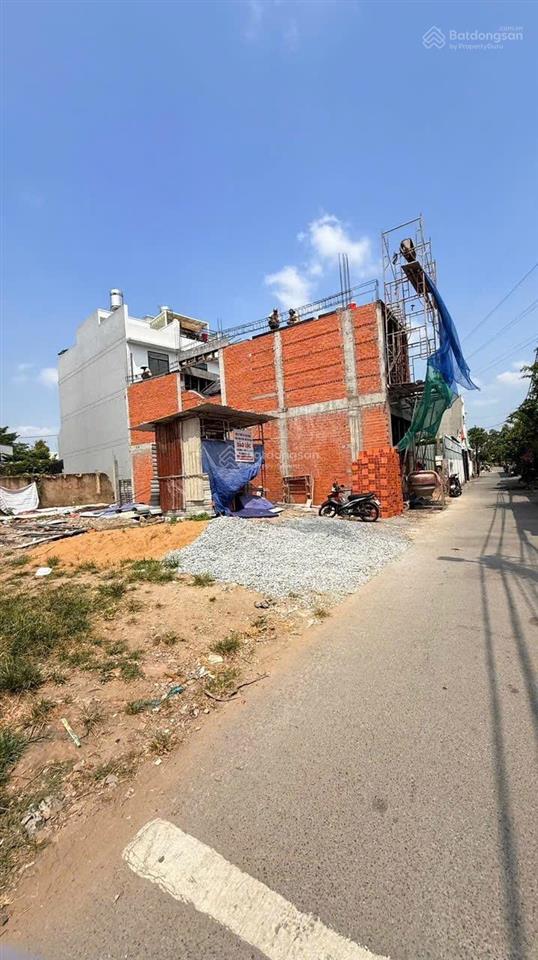 Đất xây chdv ngang 7.2m nở hậu cực đạt ngay vành đai 2  gpxd hầm 5 tầng  ra ga metro 2p di chuyển
